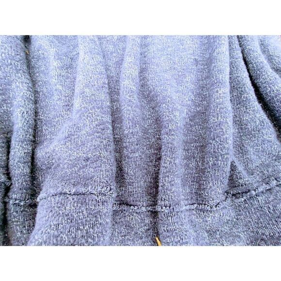 FREE PEOPLE BEACH THREE BUTTON BLUE SWEATER PRE-LOVED SIZE XS - Picture 10 of 11